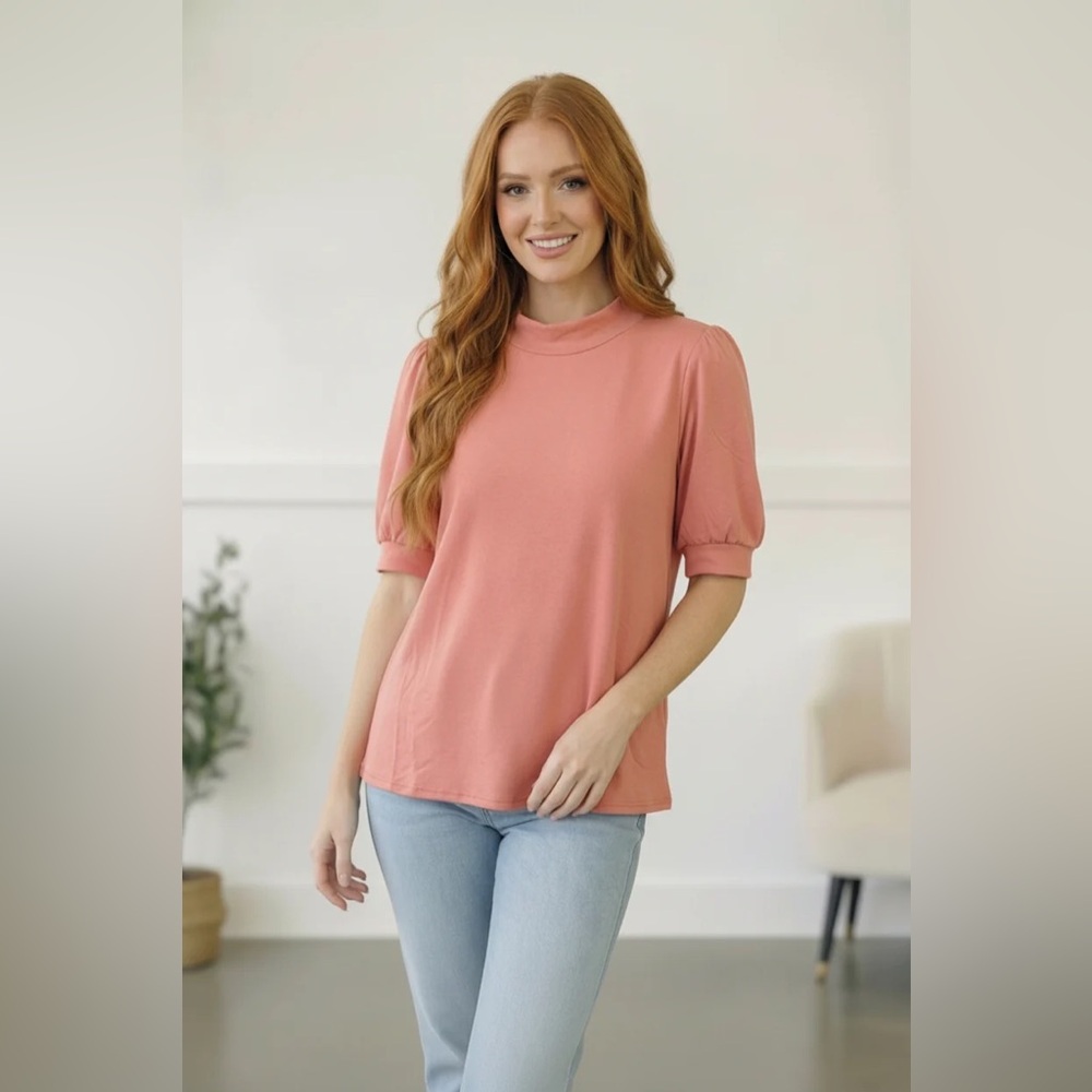 007 Beeson River Coral Solid Puff Half Sleeve Mock Neck‎ Top